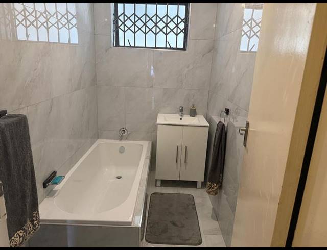 3 BEDROOM HOUSE FOR SALE IN SOUTH HILLS